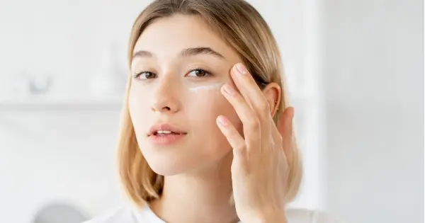 cham-soc-da-mun-toan-dien-hieu-dung-ve-gel-giam-mun-actidem-mo-tham-ac